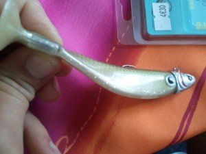 Spread shad monté sur tête Storm 20gr articulée et rattle