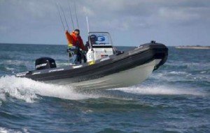 Semi-rigide Valiant DR fishing 2012