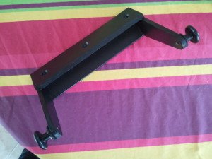 Fabrication d'un étrier support de sondeur Lowrance HDS 10 - MC Technologies